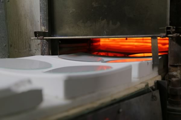 Industrial glass preheating system